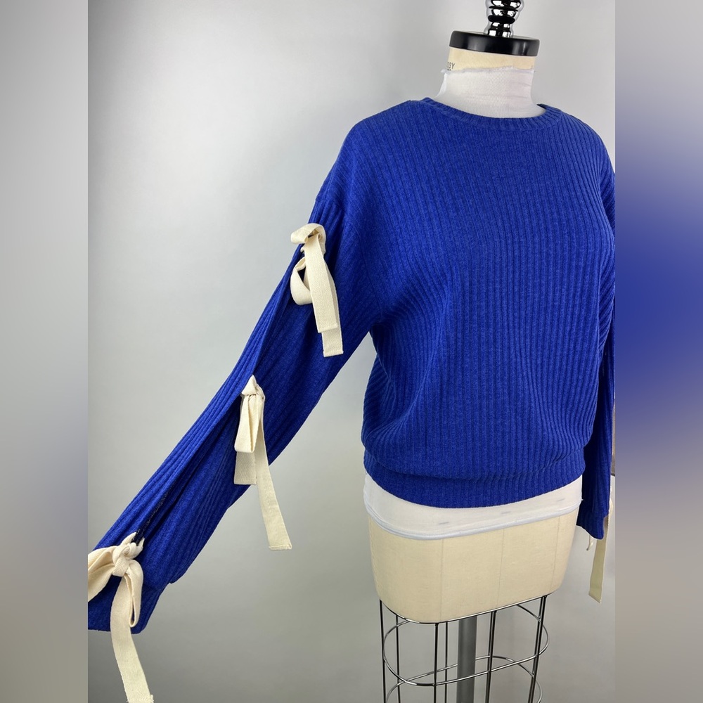 💚 3350. Lightweight Cutout Ribbon Sweatshirt
